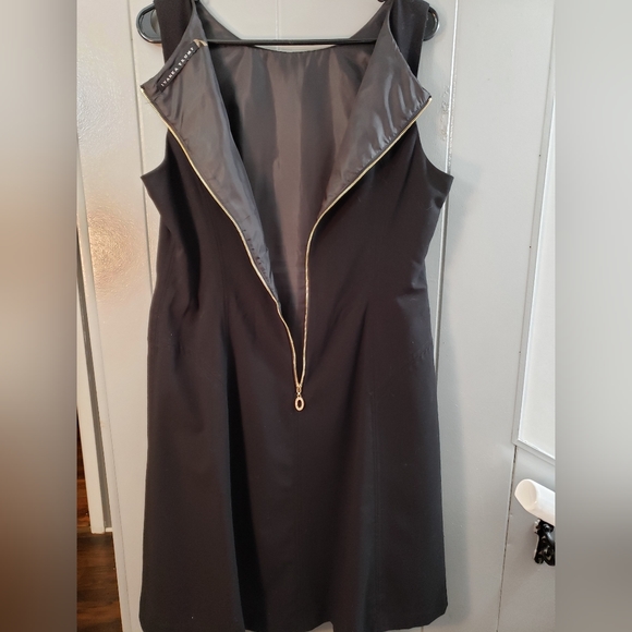 Ivanka Trump black dress - Picture 6 of 8